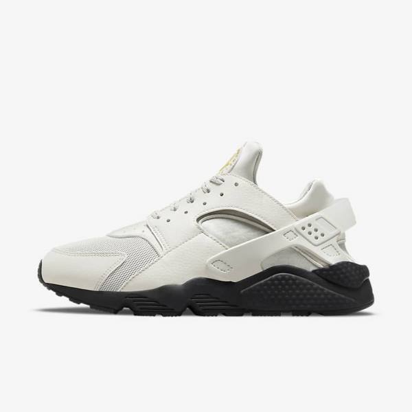 Men\'s Nike Air Huarache Sneakers Light Beige / Black / Silver / Gold | NK516JAE