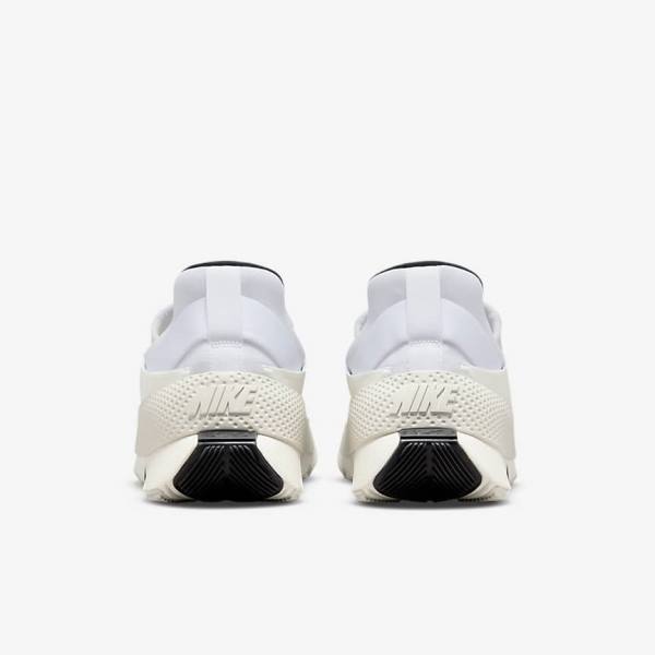 Men's Nike Go FlyEase Sneakers White / Black | NK954QVE