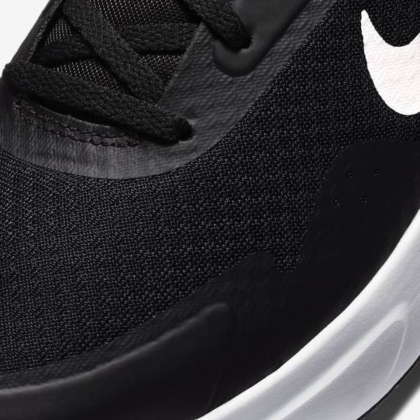 Men's Nike Wearallday Sneakers Black / White | NK205BLT