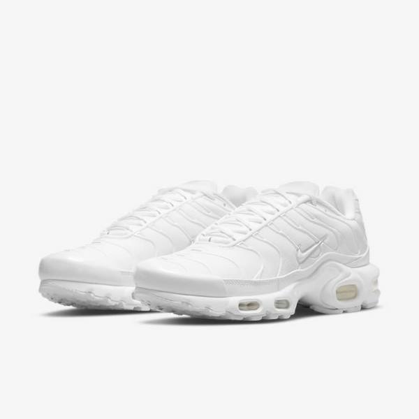 Women's Nike Air Max Plus Sneakers White / Platinum / White | NK937GNA