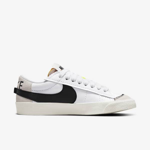 Women's Nike Blazer Low 77 Jumbo Sneakers White / Black | NK059KZI