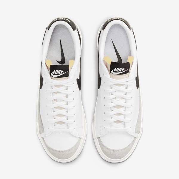 Women's Nike Blazer Low 77 Sneakers White / Black | NK051EWK