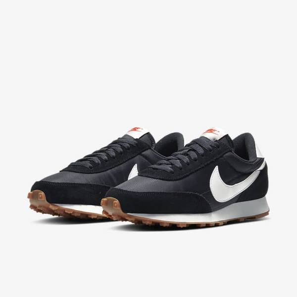 Women's Nike Daybreak Sneakers Black / Brown / White | NK625MYF