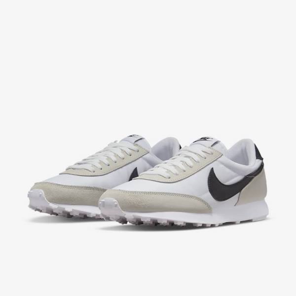 Women's Nike Daybreak Sneakers White / Black | NK320CGN