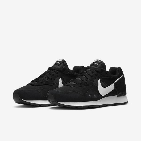 Women's Nike Venture Runner Sneakers Black / White | NK385TLF