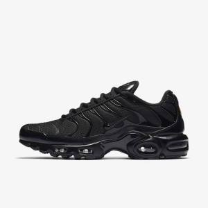 Men's Nike Air Max Plus Sneakers Black | NK369NFD